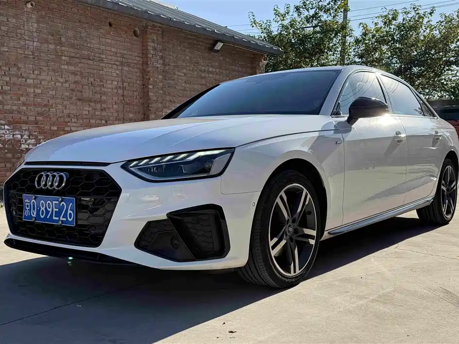 Audi Audi A4L 2022 40 TFSI Luxury Dynamic