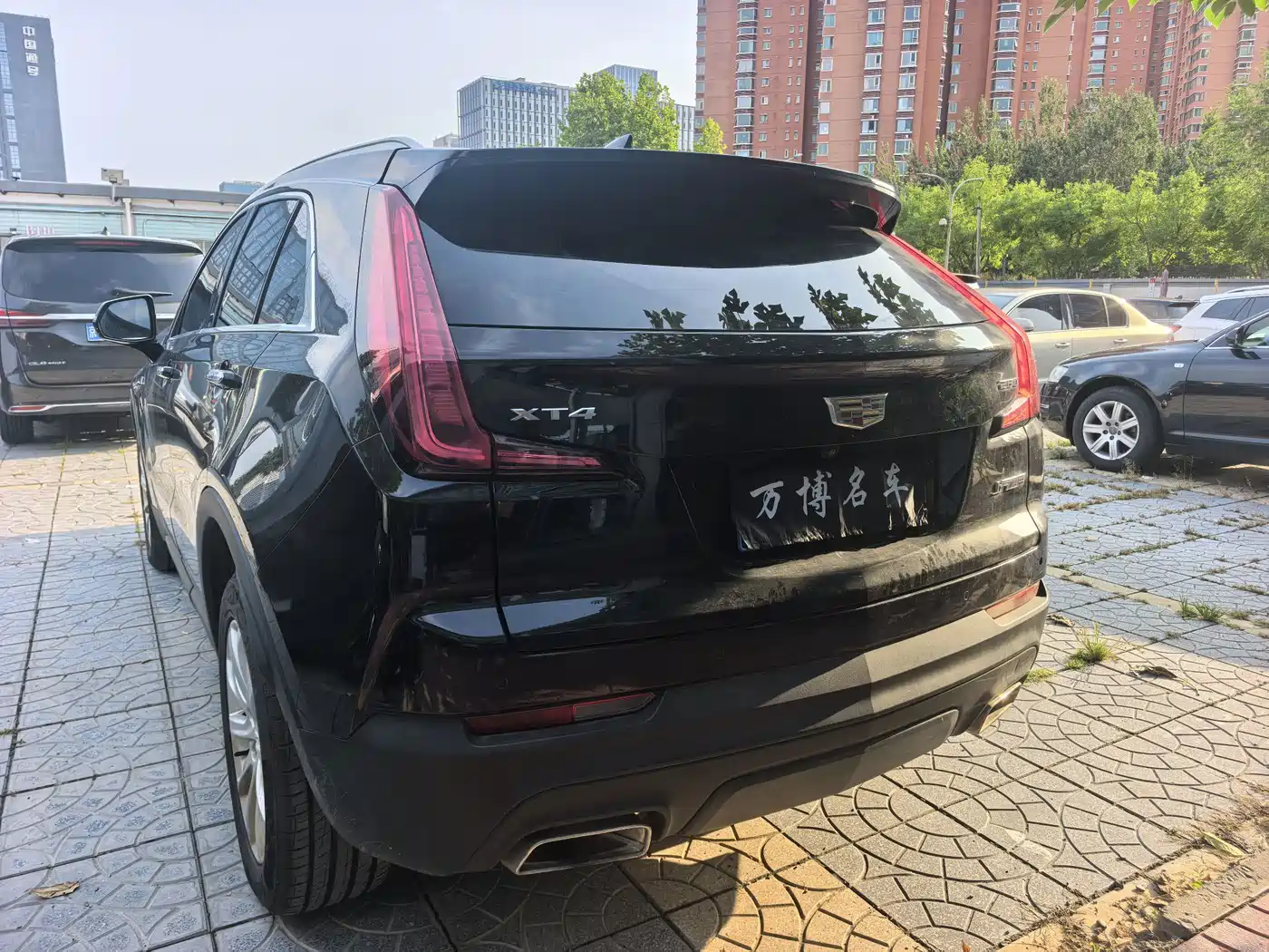 Cadillac XT4 2023 2022 28T FWD Style