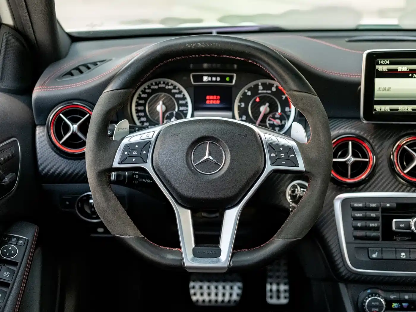 Mercedes-Benz A-Class AMG (Import) 2014 AMG A 45 4MATIC фото 7