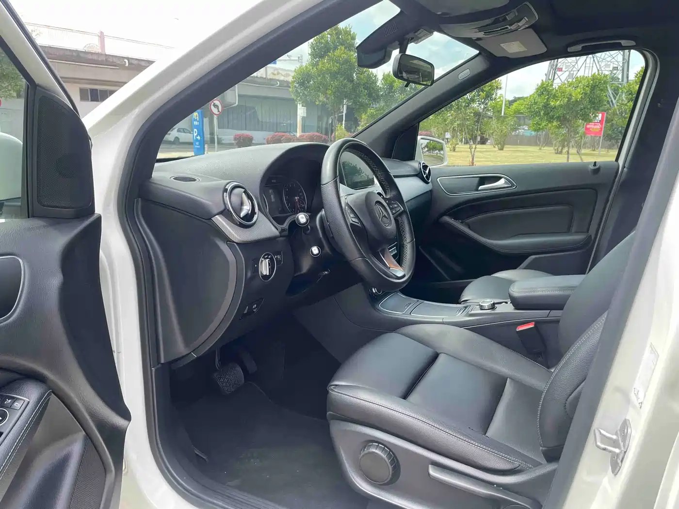 Mercedes-Benz B-Class 2017 B 200 Dynamic фото 5