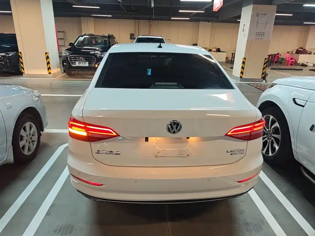 VOLKSWAGEN LAVIDA
