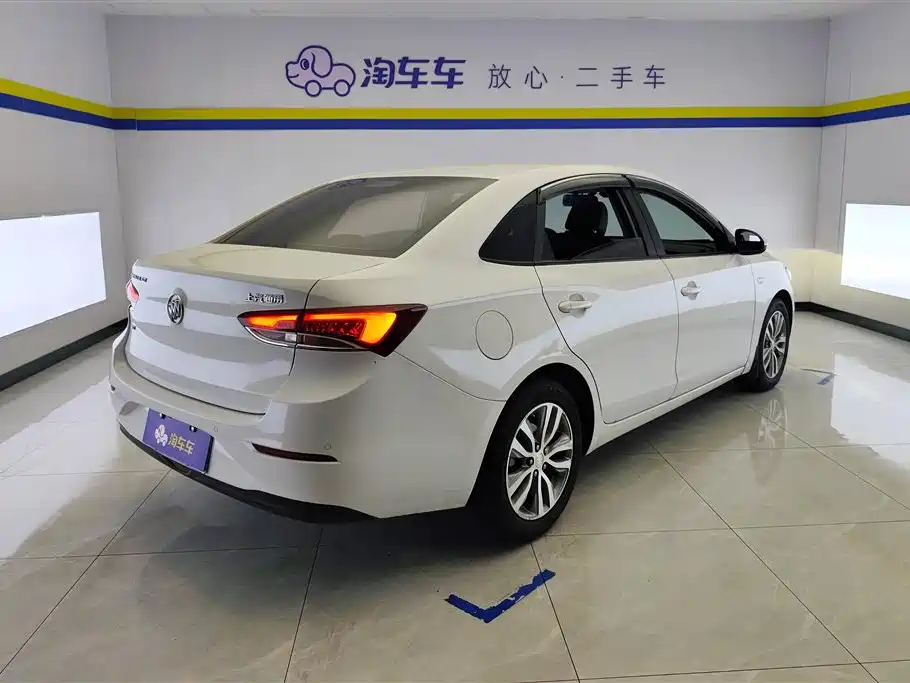 Buick Excelle 2021 Facelift 1.3T Auto Mild Hybrid Elite фото 3