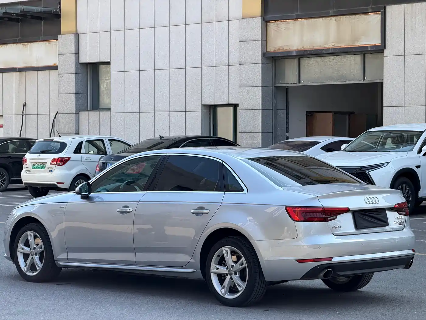 Audi A4L 2017 40 TFSI Fashion Edition фото 4