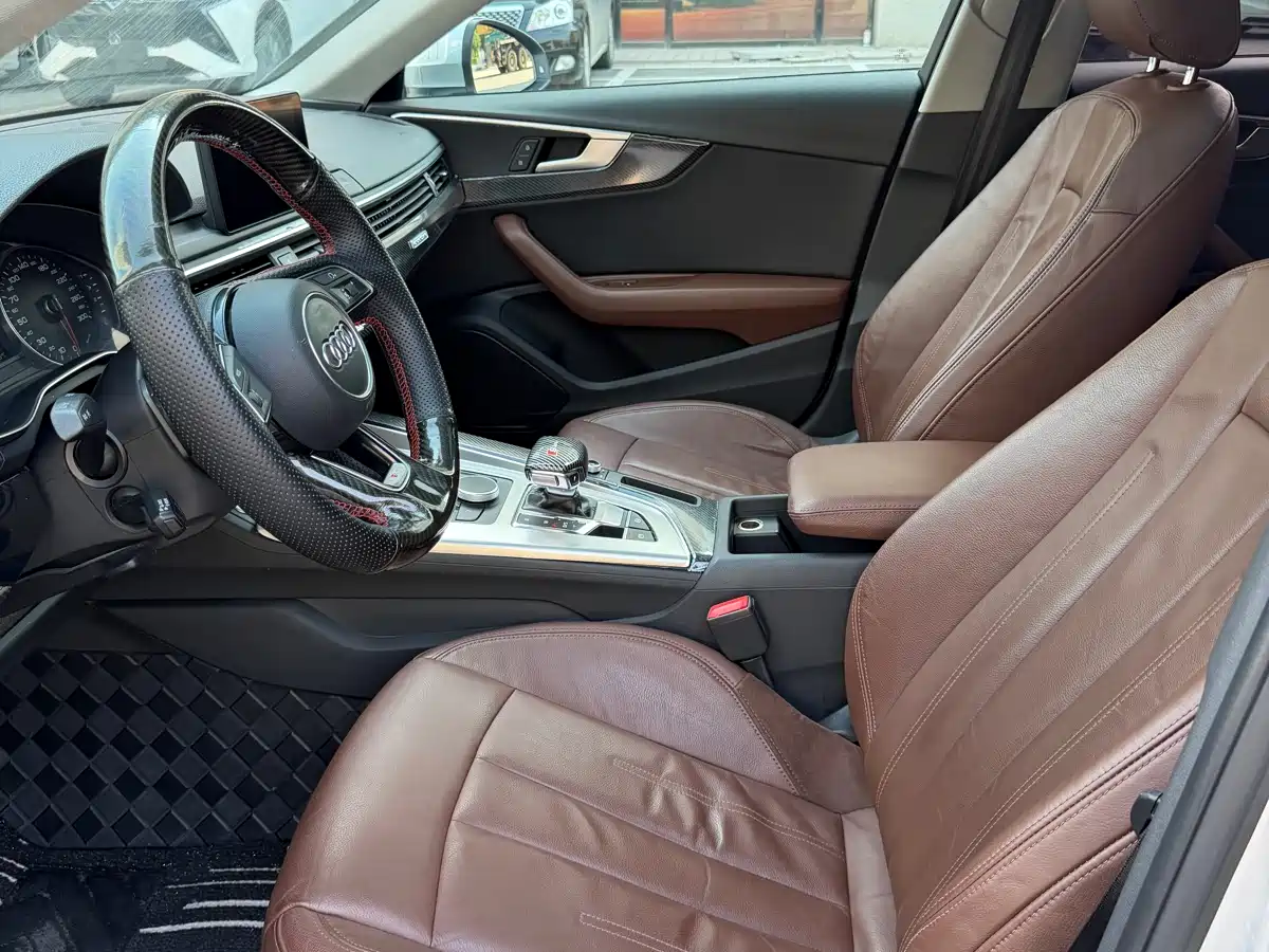 Audi A4L 2017 40 TFSI Fashion Edition фото 13