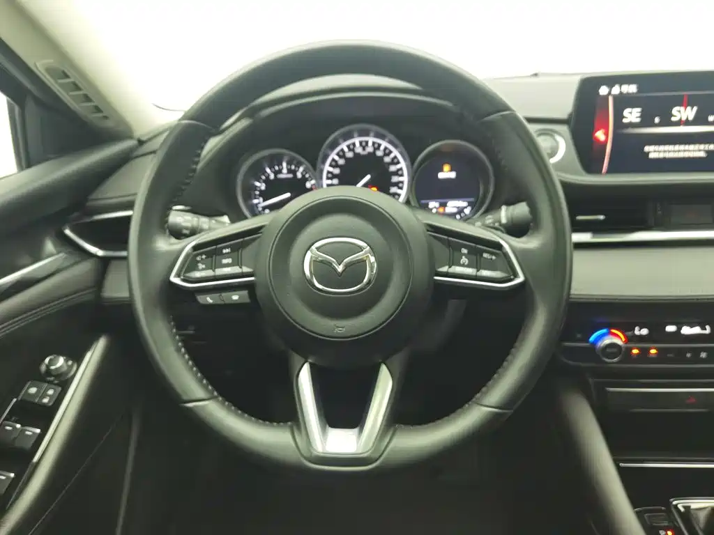 Photo 11 - Mazda Atenza