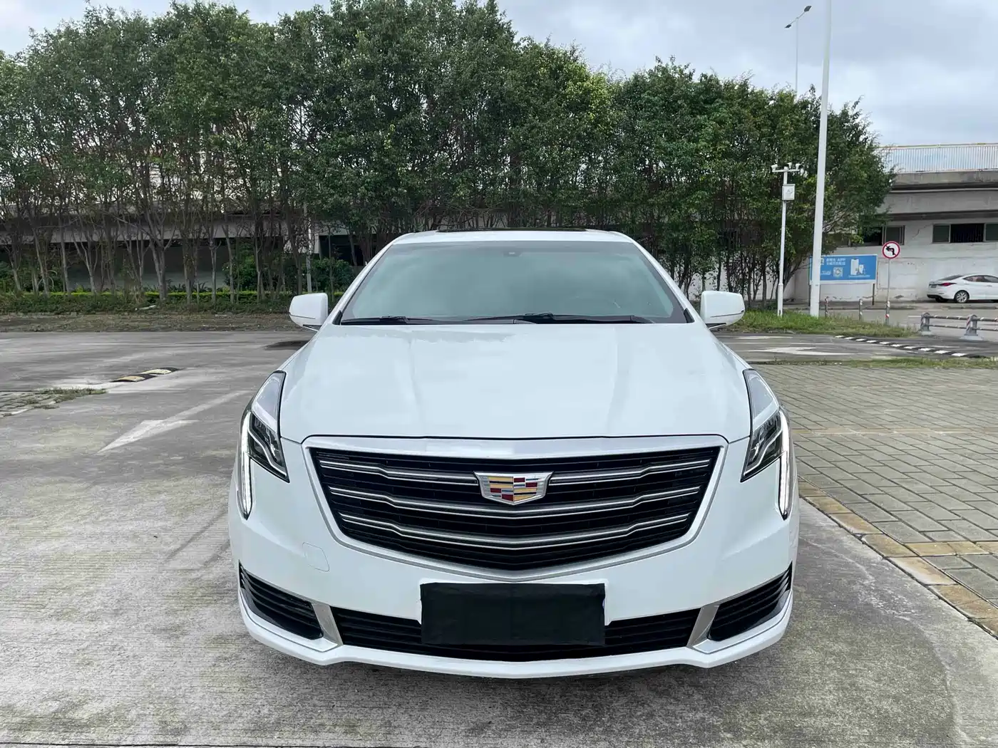 Cadillac XTS 2018 28T Technology фото 2