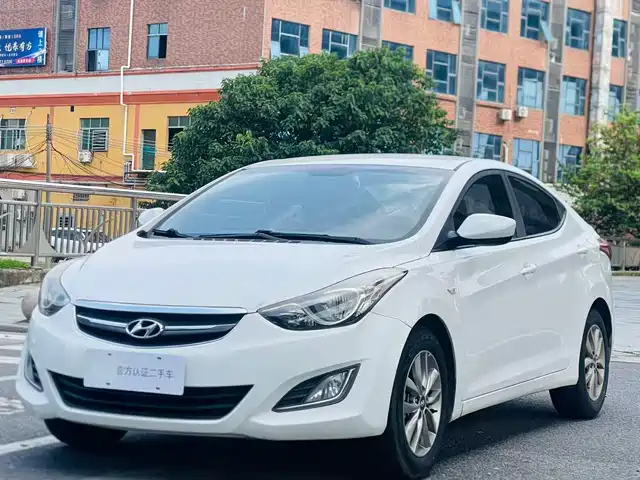Hyundai Langdong 2015 1.6L Auto Trend