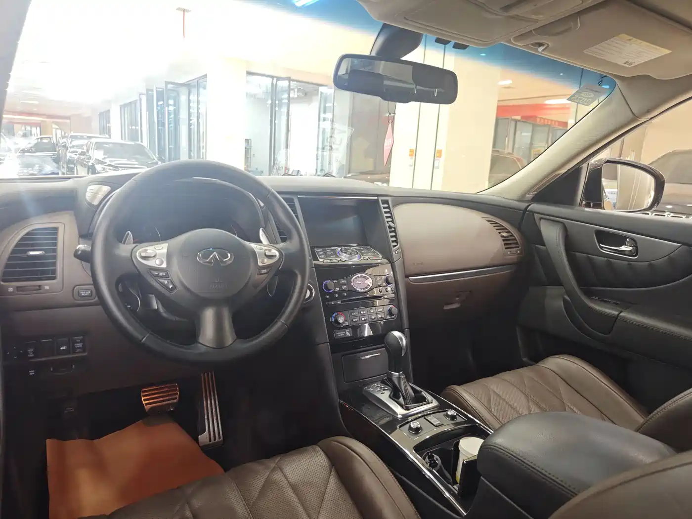 Infiniti FX 2013 2011 Infiniti FX35 Premium Edition