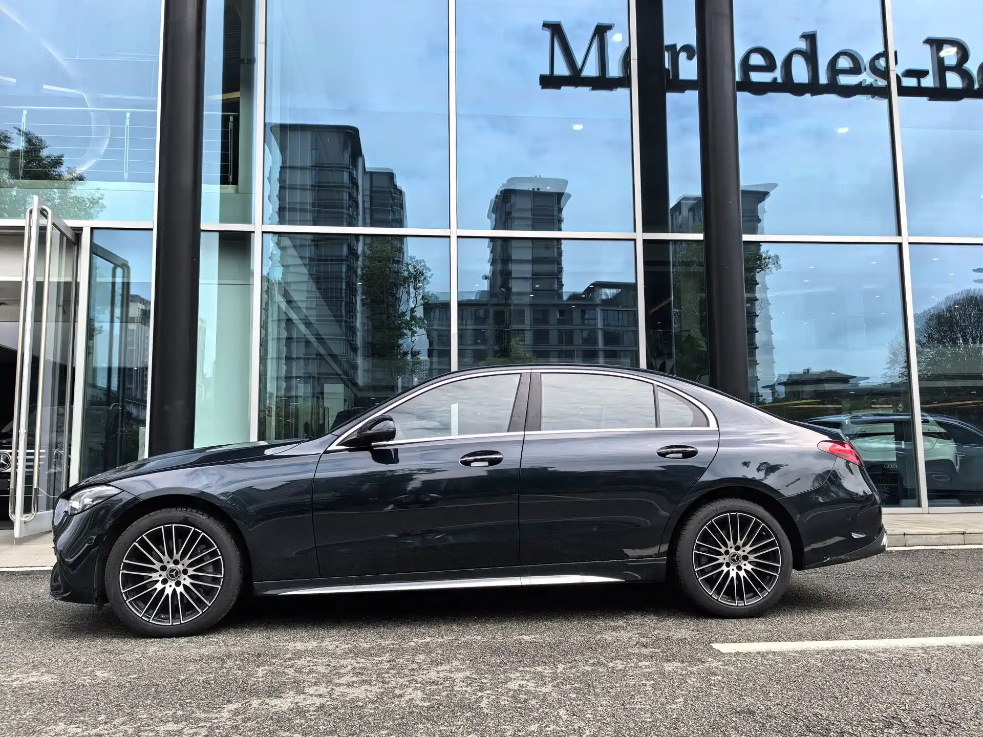 Фото 7 - Mercedes-Benz C-Class