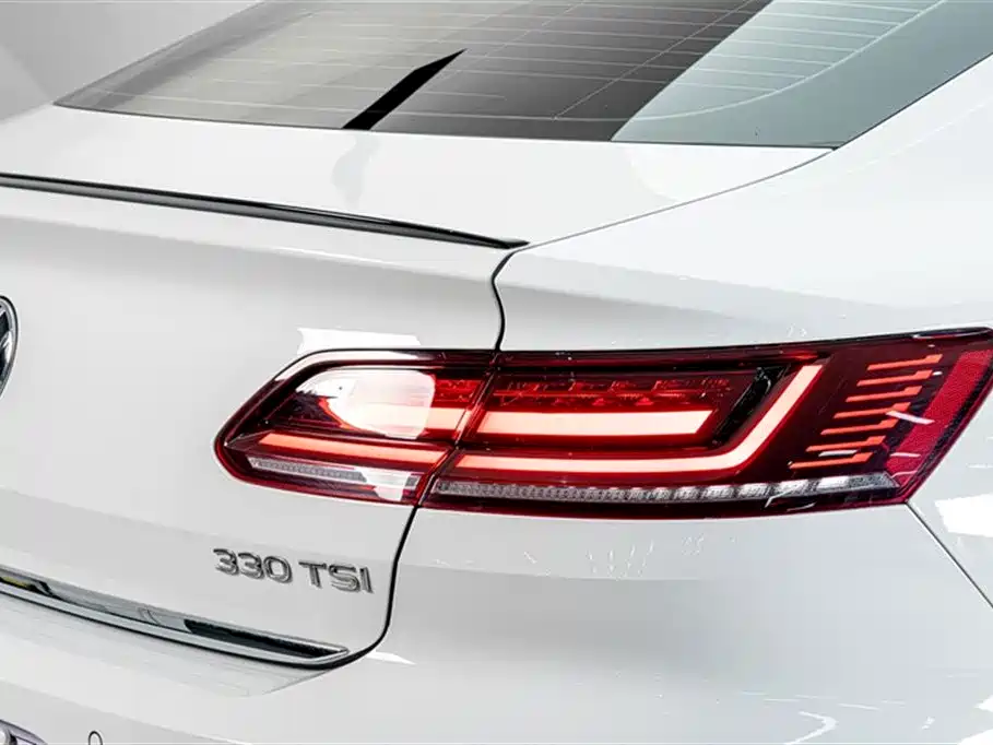 Volkswagen FAW-Volkswagen CC 2021 330TSI Dazzle Edition фото 8