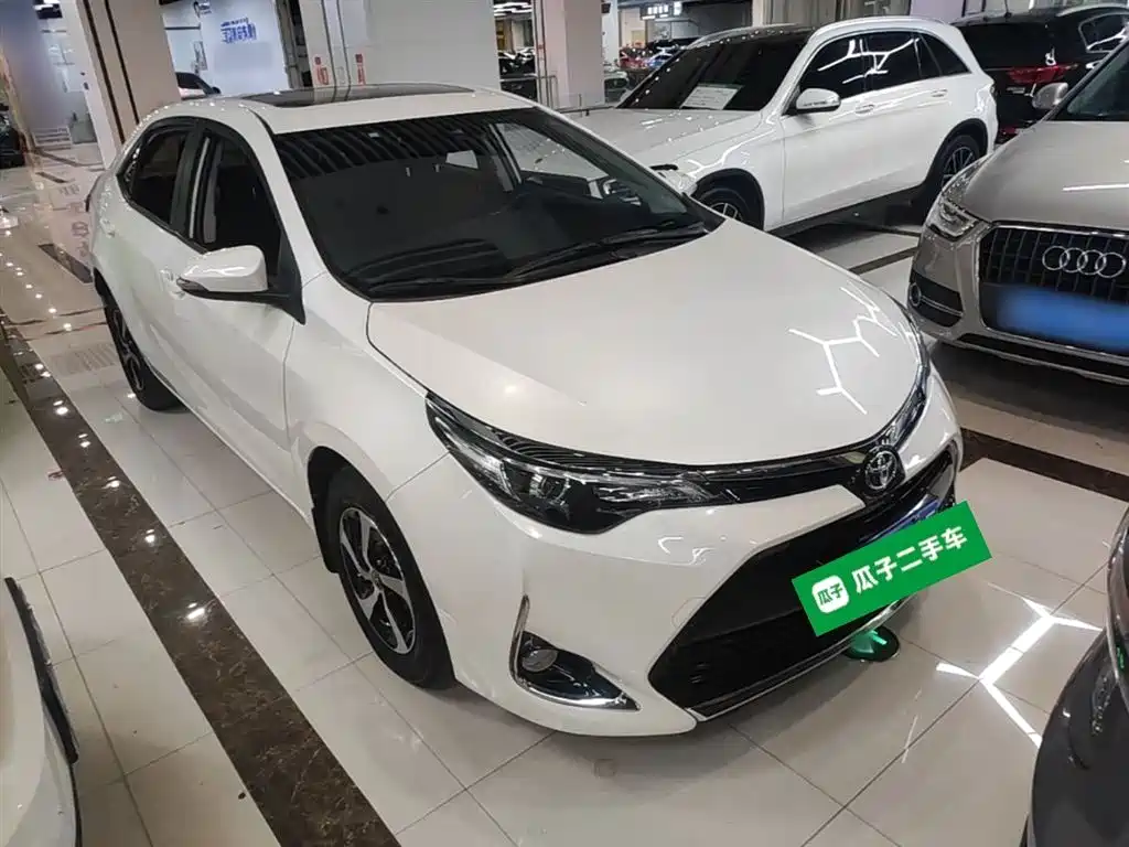 Toyota Levin 2017 Facelift 185T CVT Elite (China V) фото 4