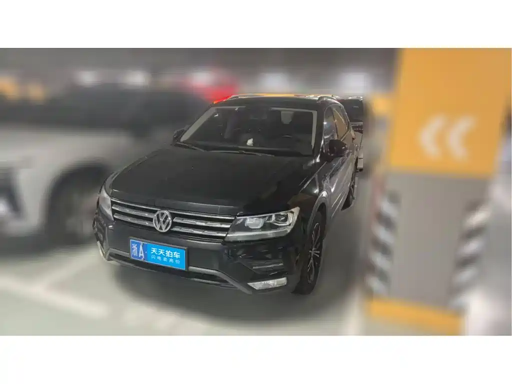 Фото 1 - Volkswagen Tiguan L