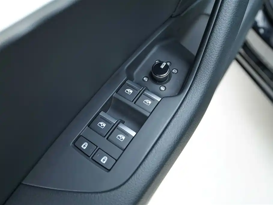 Audi A6L 2022 40 TFSI Luxury Dynamic фото 11