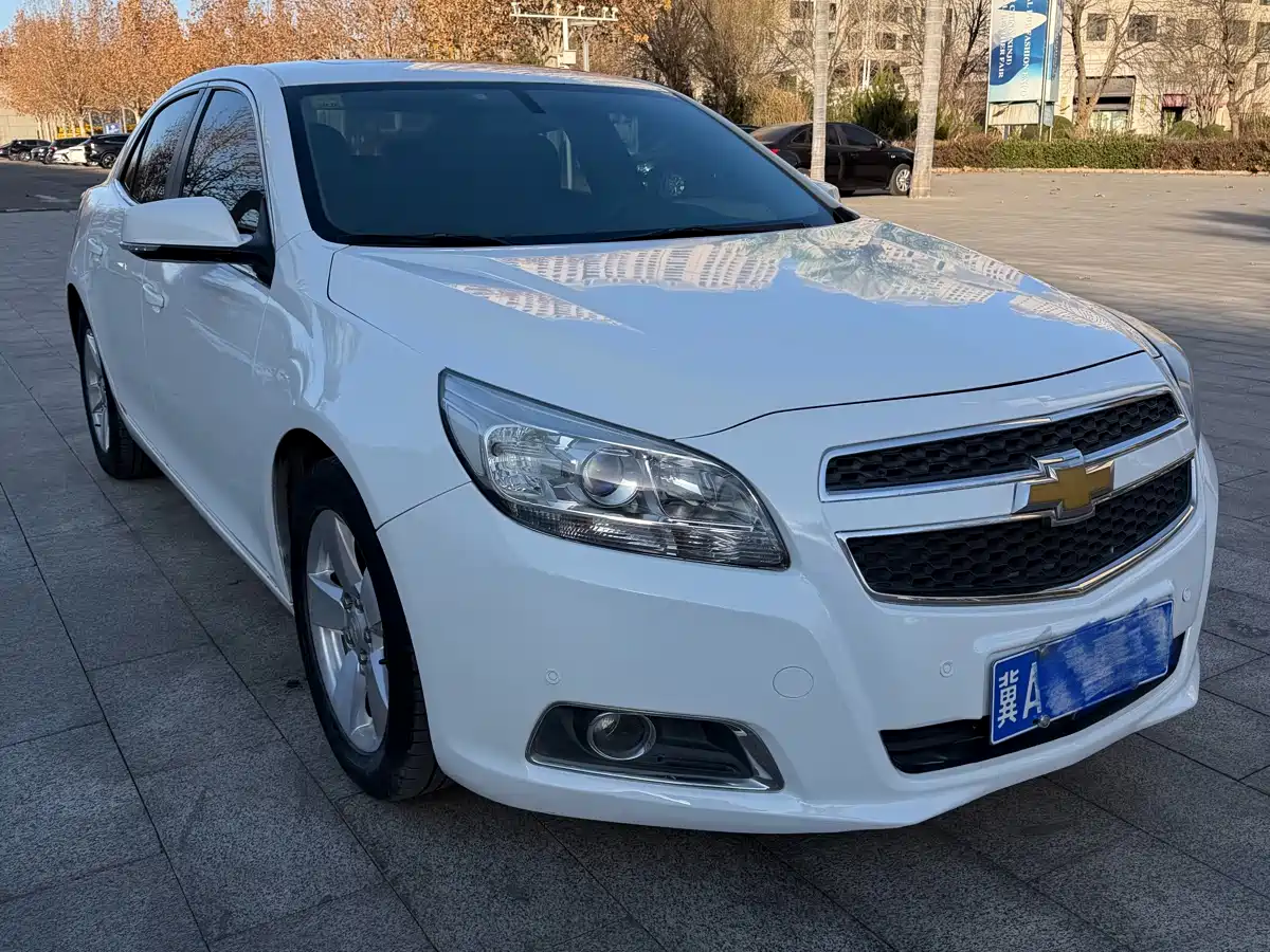 Chevrolet Malibu 2012 Model 1.6T Auto Luxury фото 7