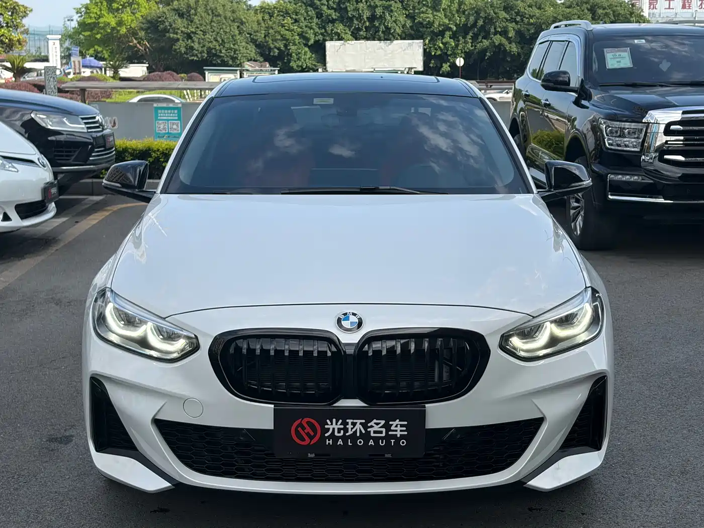 BMW 1 Series 2021 125i M Sport Black Night Edition фото 2