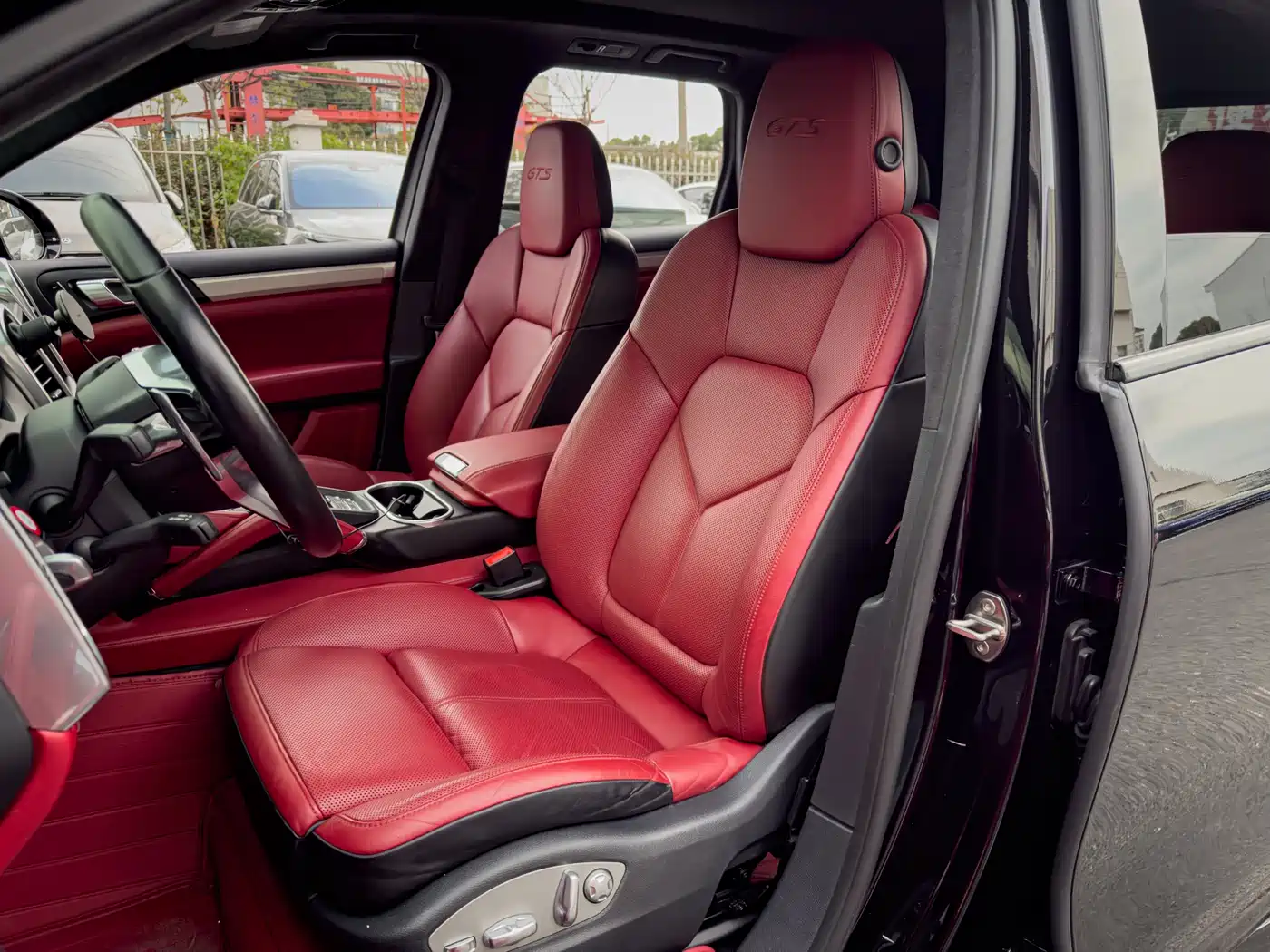 Porsche Cayenne 2016 Cayenne GTS 3.6T фото 19