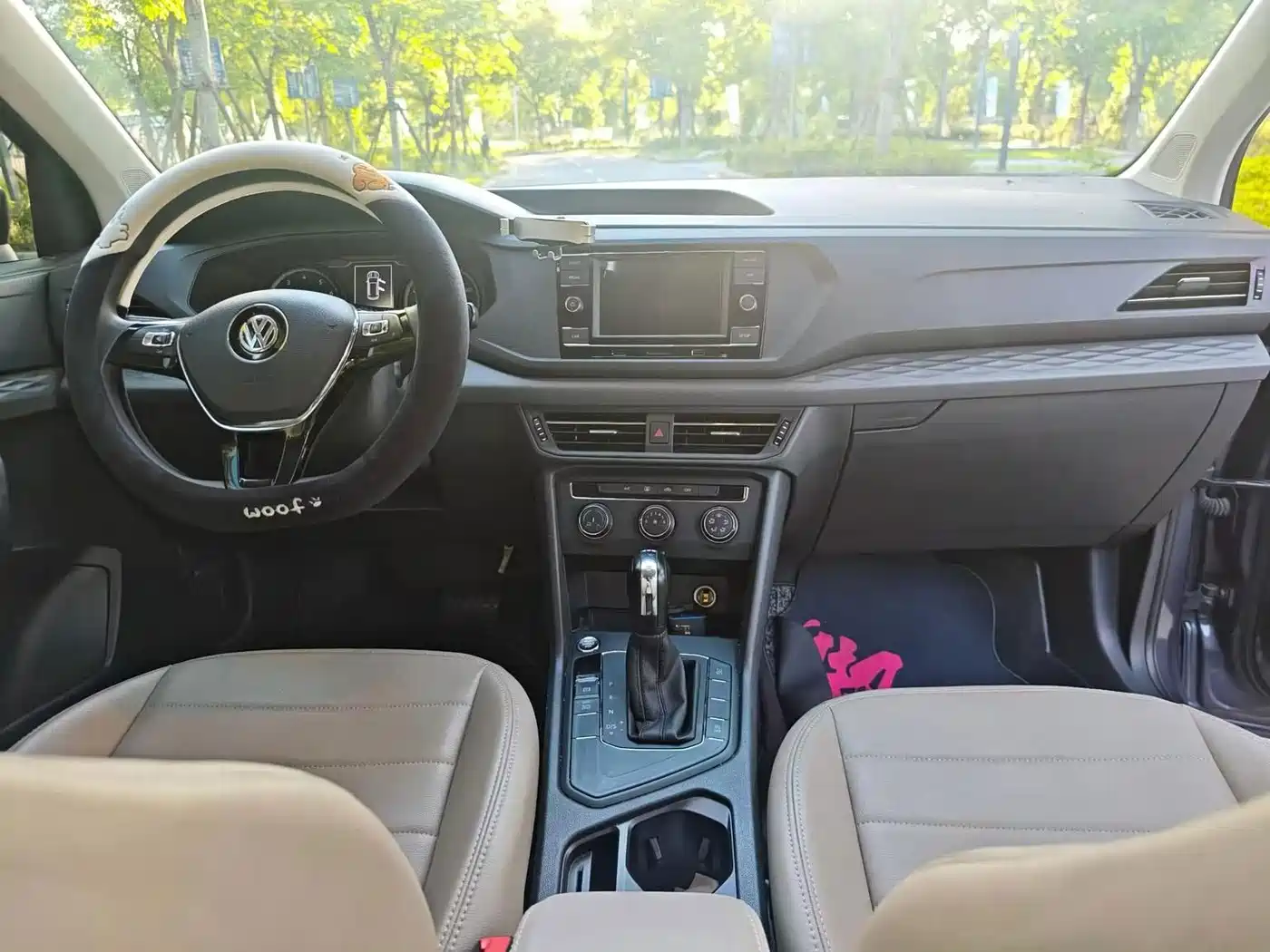 Photo 6 - Volkswagen Tharu