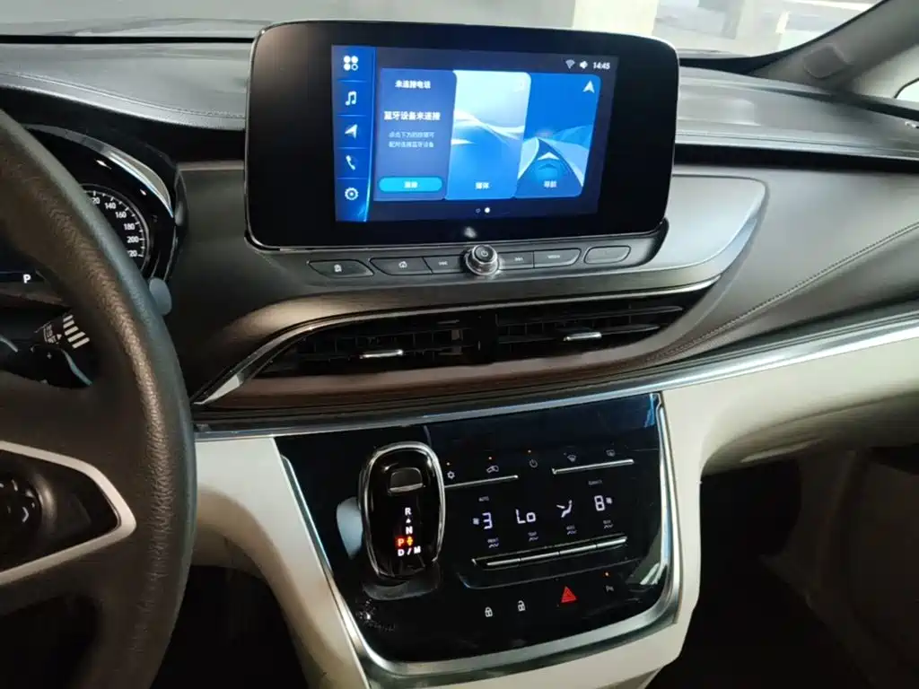 Фото 5 - Buick GL8