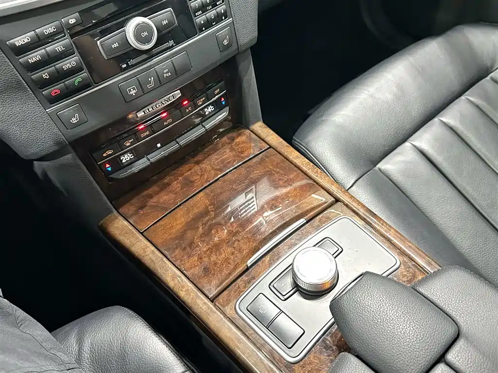 Mercedes-Benz E-Class 2013 E 300 L Elegance фото 17