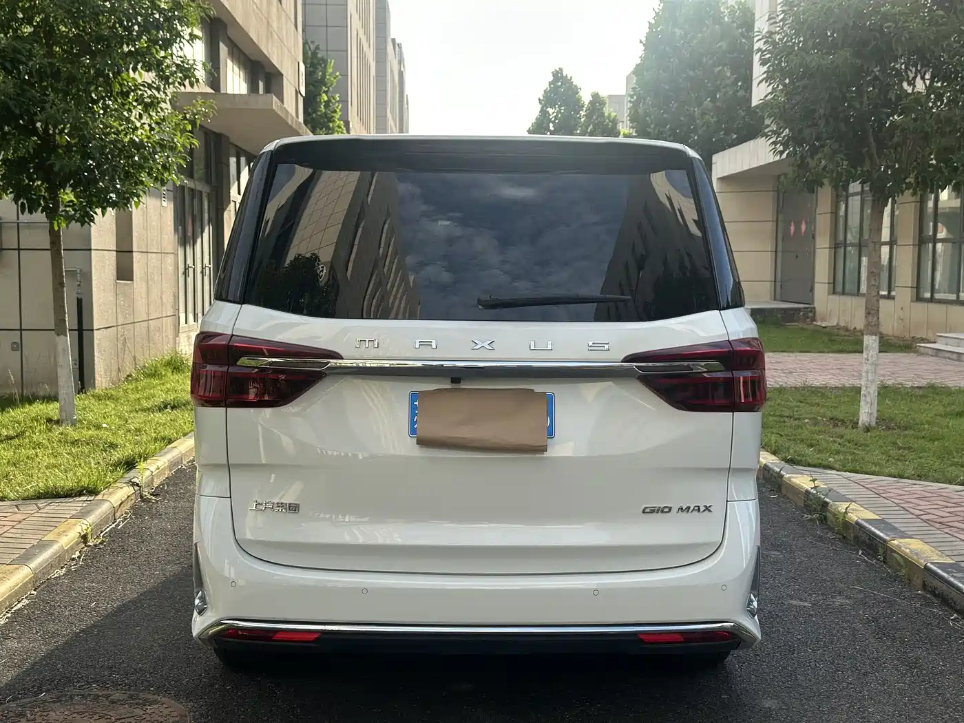 SAIC Maxus Maxus G10 2025 MAX 2.0T Automatic Luxury Edition Diesel 7-Seater фото 5