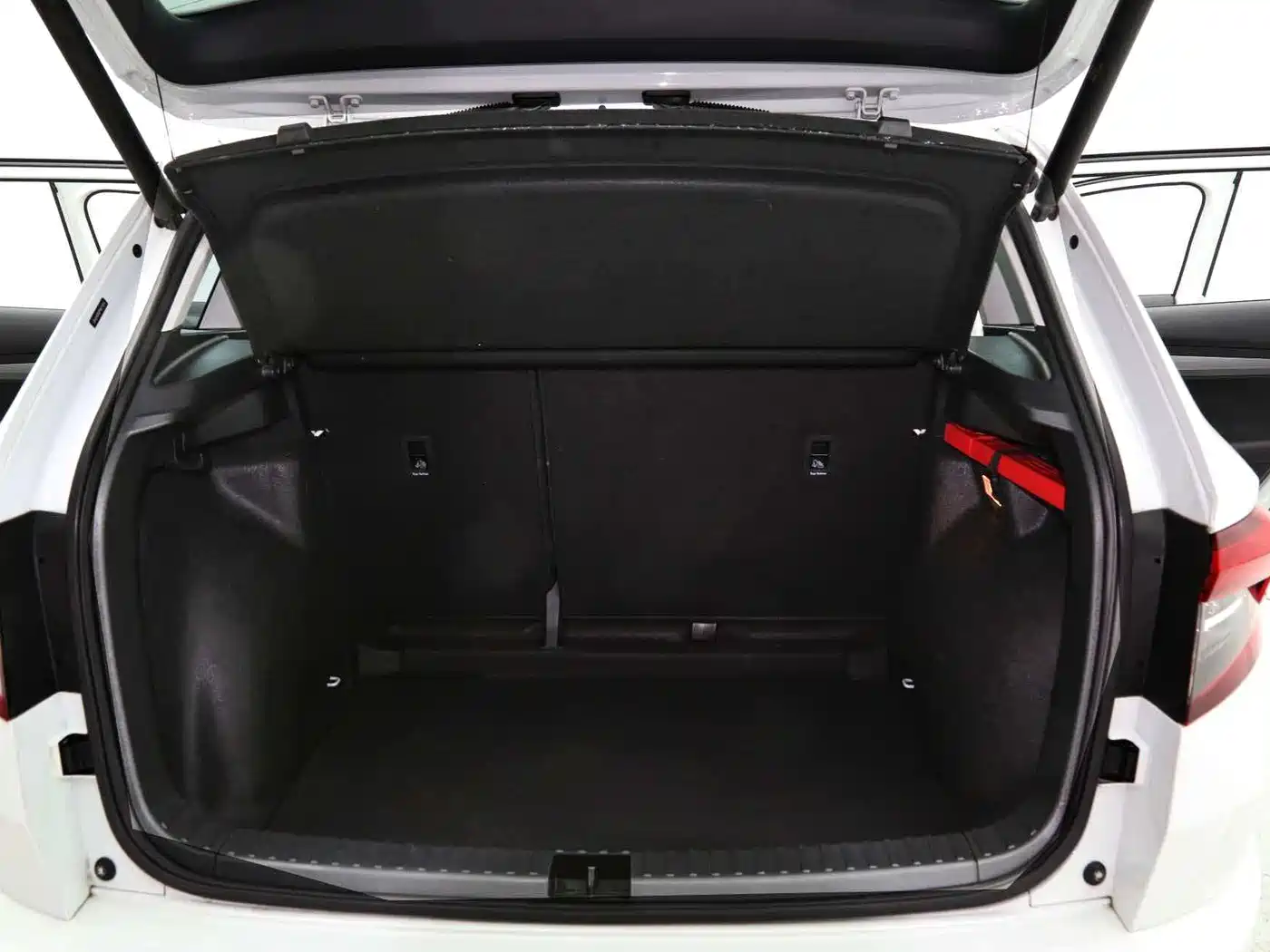 Škoda Karoq 2023 TSI280 Luxury Edition фото 10