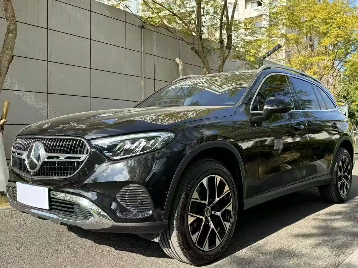 Фото 1 - Mercedes-Benz GLC