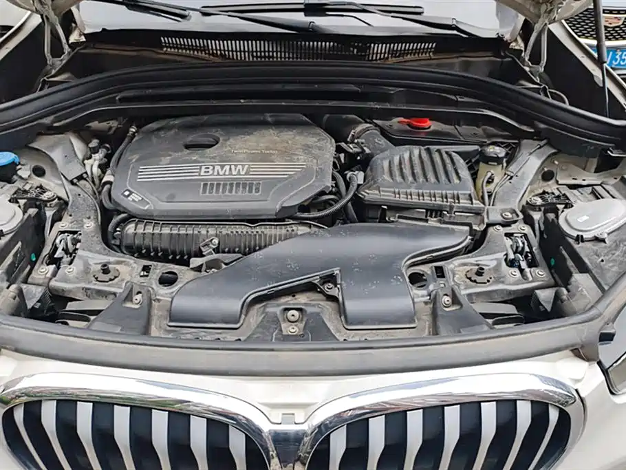 BMW X1 2022 sDrive25Li Leading фото 10