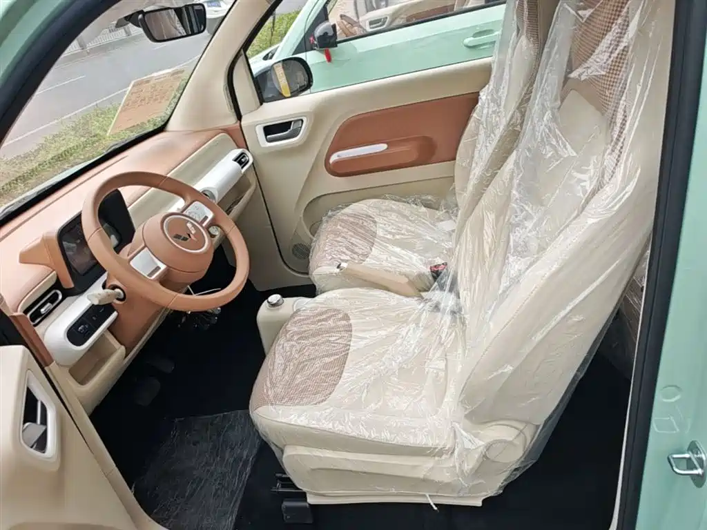 Wuling Motors Hongguang MINIEV 2026 2024 3rd Generation 215km Youth Edition