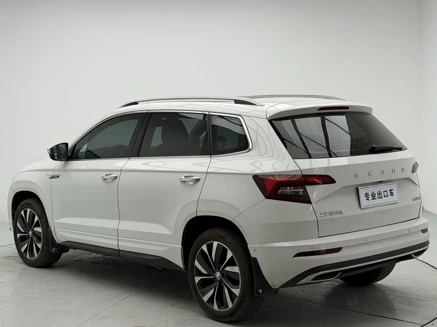 Škoda Karoq 2023 TSI280 Luxury Edition фото 4