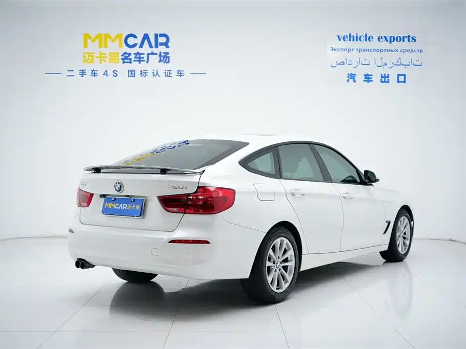 BMW 3 Series GT 2017 320i Fashion фото 14
