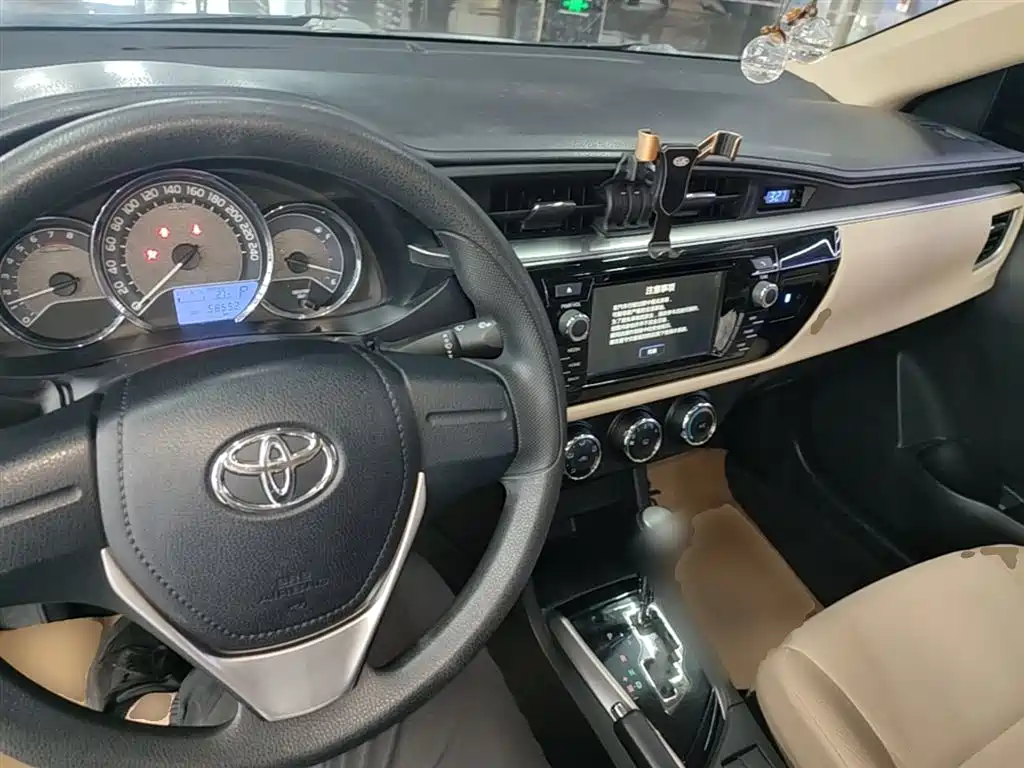 Toyota Levin 2014 1.6G CVT Elite Edition фото 10