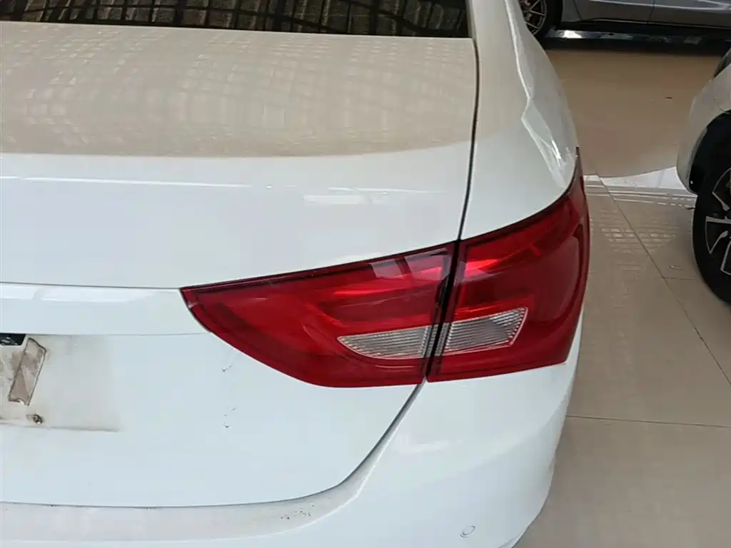 Buick Excelle 2015 15N Automatic Elite фото 8