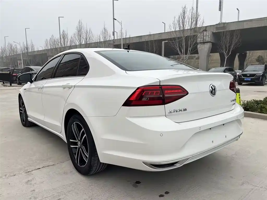 Volkswagen Lamando 2021 Facelift 280TSI DSG Comfort Edition фото 8