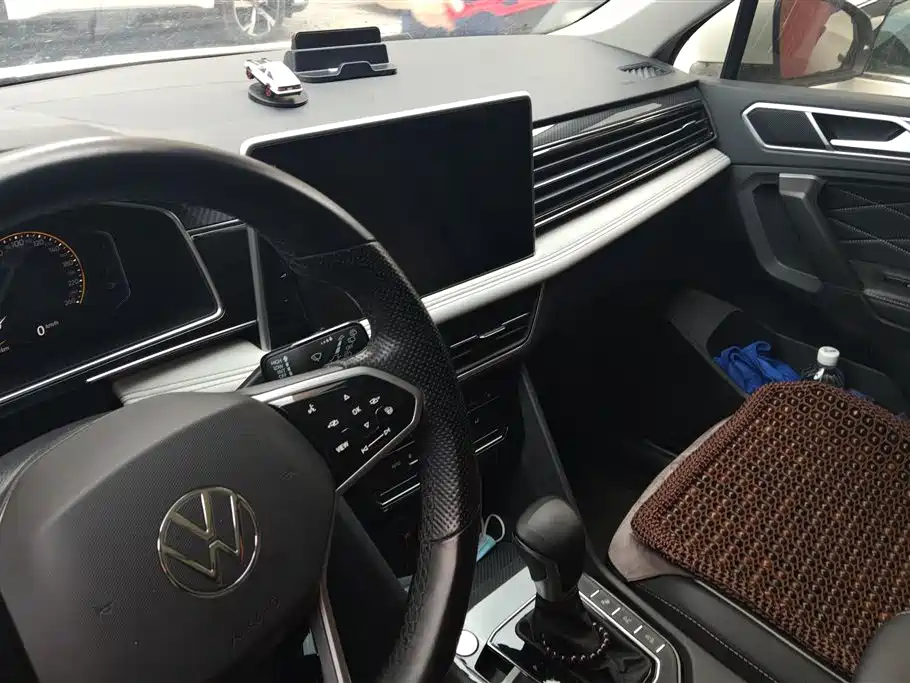 Volkswagen Tiguan L 2023 Facelift 330TSI Auto FWD R-Line Premium фото 13
