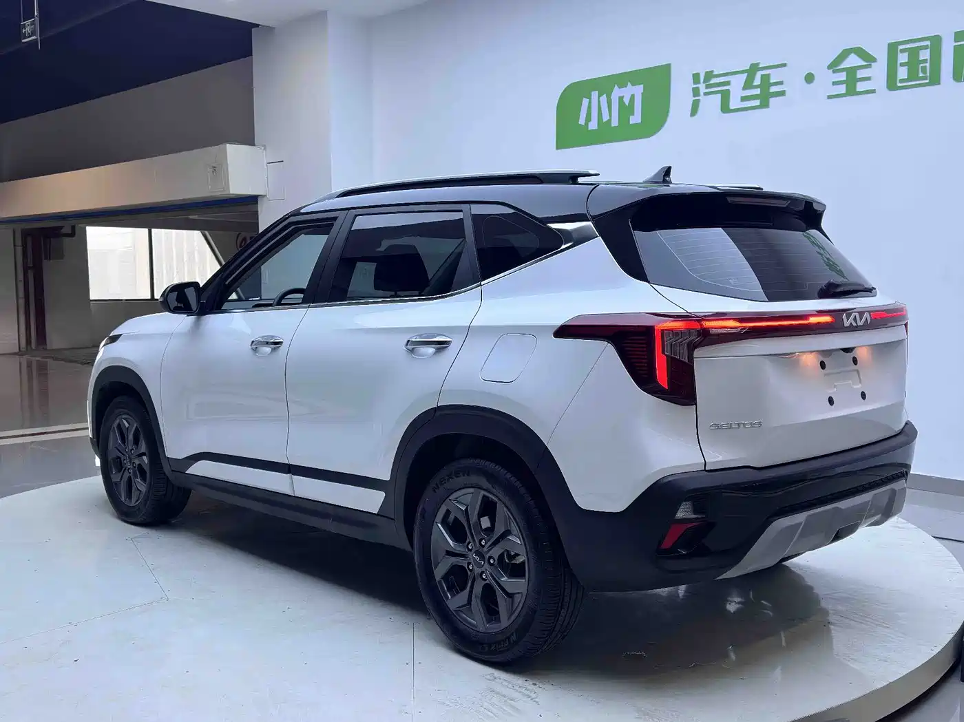 Kia Seltos 2023 1.5L CVT Luxury Edition фото 4
