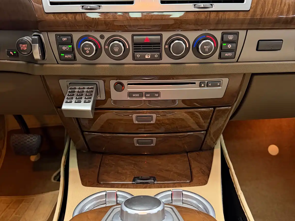 BMW 7 Series 2005 2005 Model 730Li