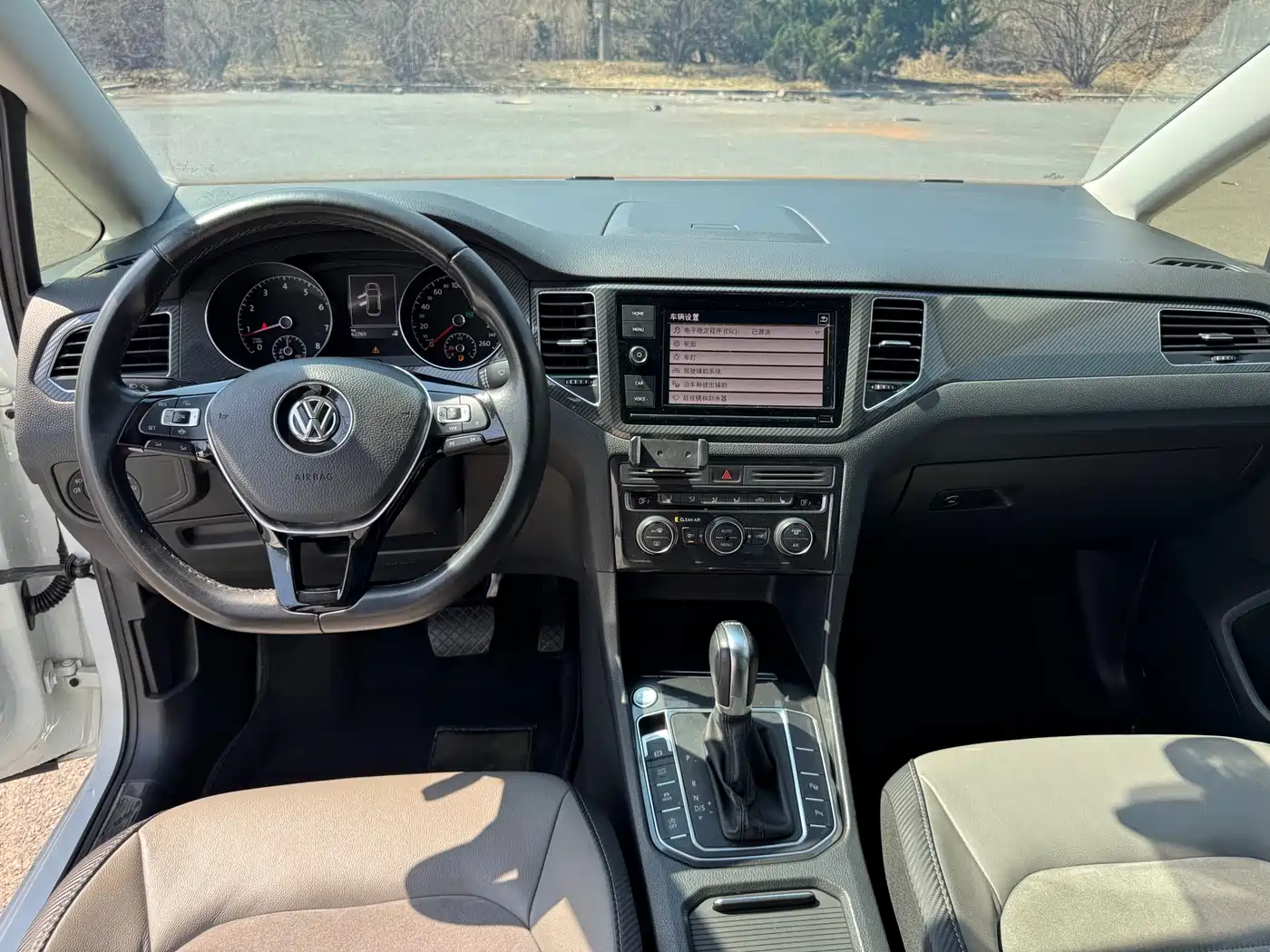 Volkswagen Golf Sportsvan 2019 280TSI Automatic Voyager China V фото 16