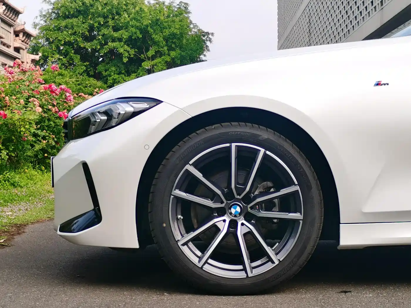 BMW 3 Series 2025 325i M Sport Package фото 8