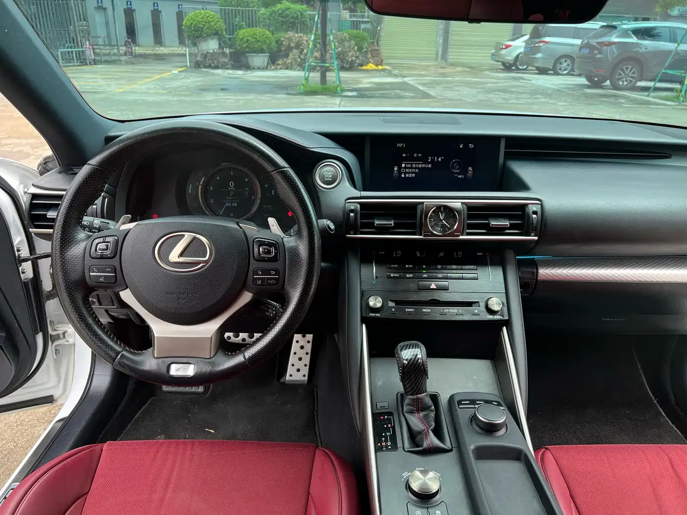 Lexus IS 2017 300 F SPORT фото 16