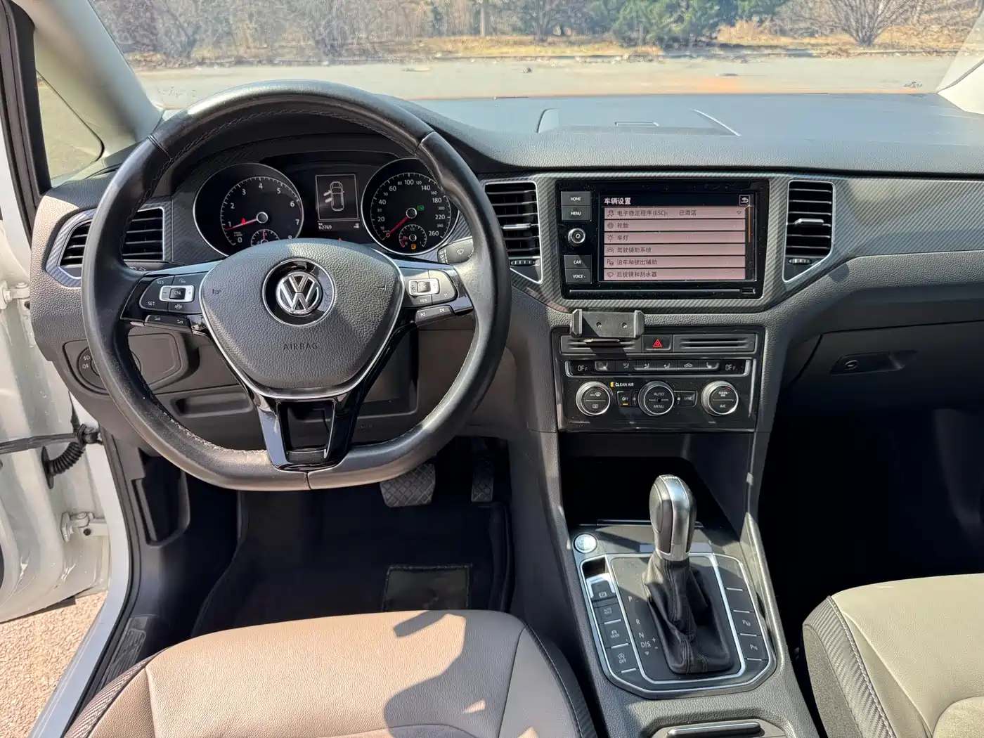 Volkswagen Golf Sportsvan 2019 280TSI Automatic Voyager China V фото 15