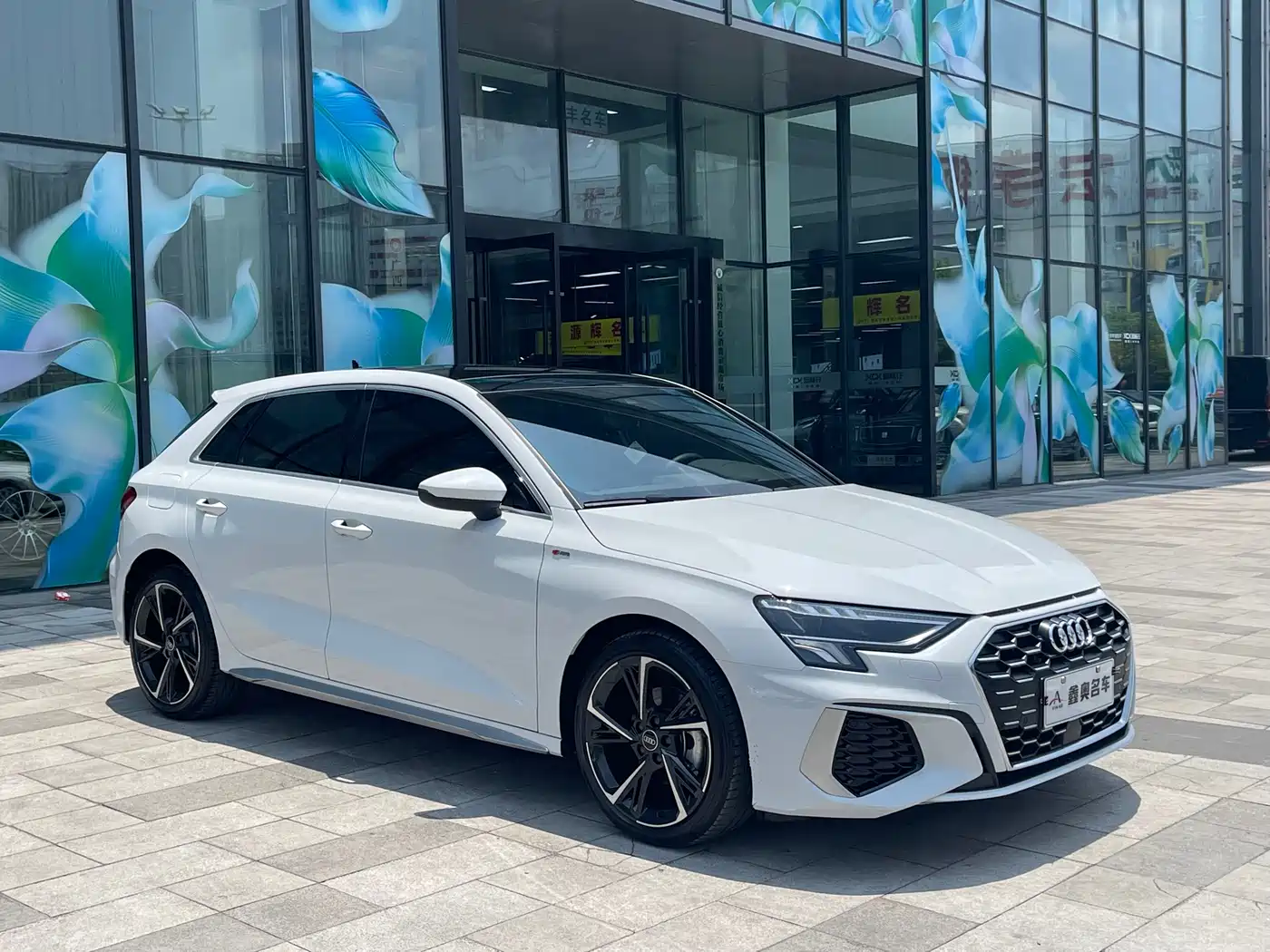 Audi A3 2024 Model Sportback 35 TFSI Fashion Sport фото 3