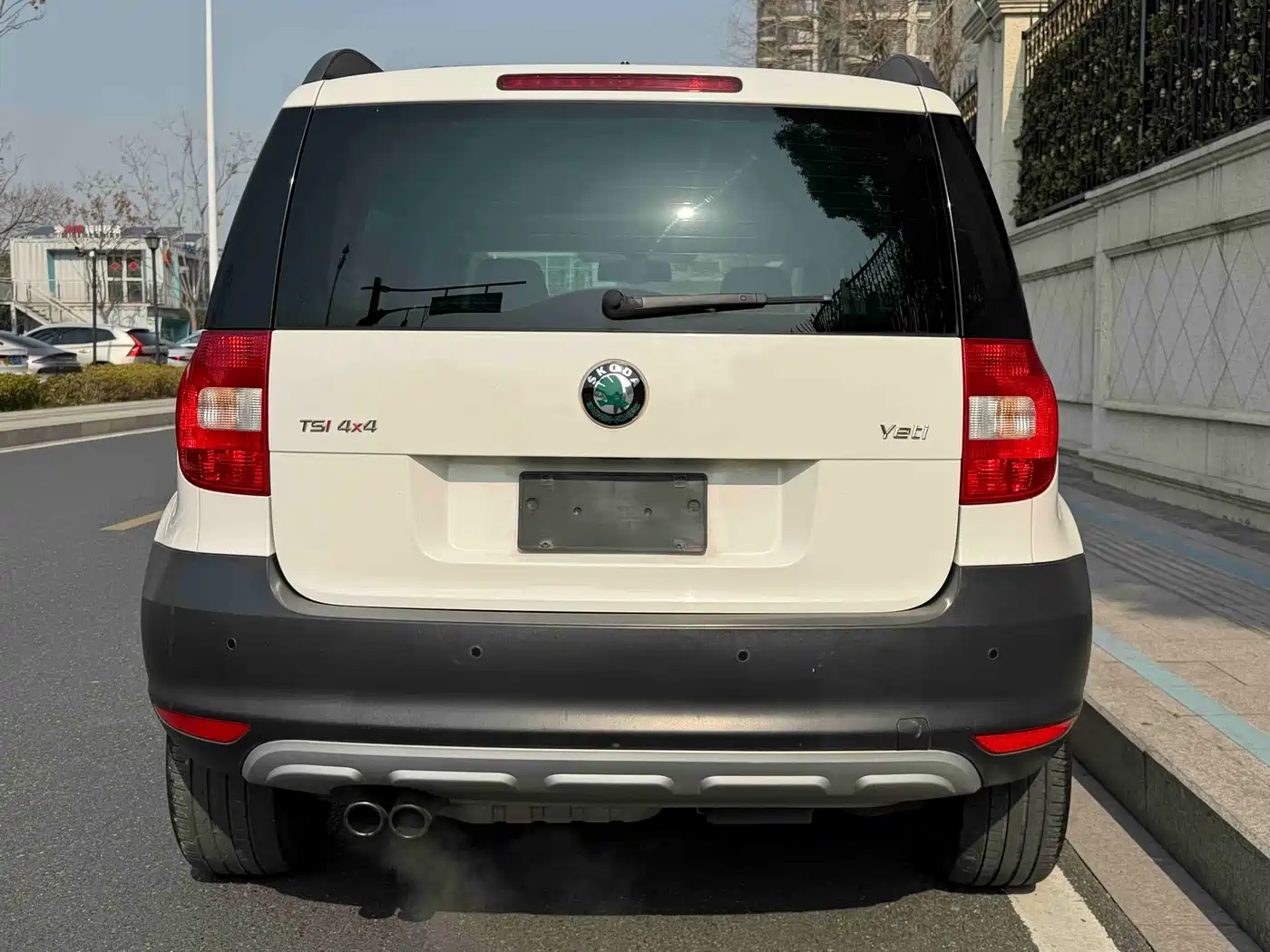 Škoda Yeti (Import) 2013 1.8T DSG Premium Edition фото 4