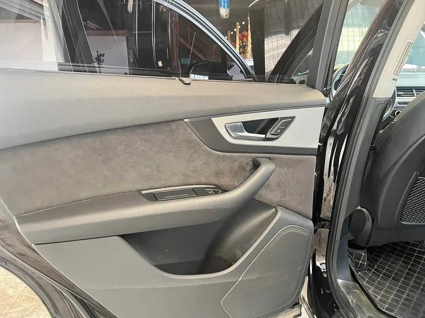 Audi Q7 2018 40 TFSI Comfort фото 11