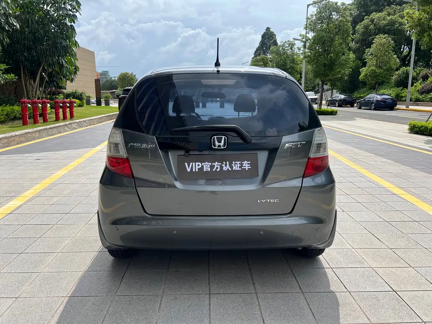 Honda Fit 2009 2008 Model 1.5L Automatic Luxury Edition