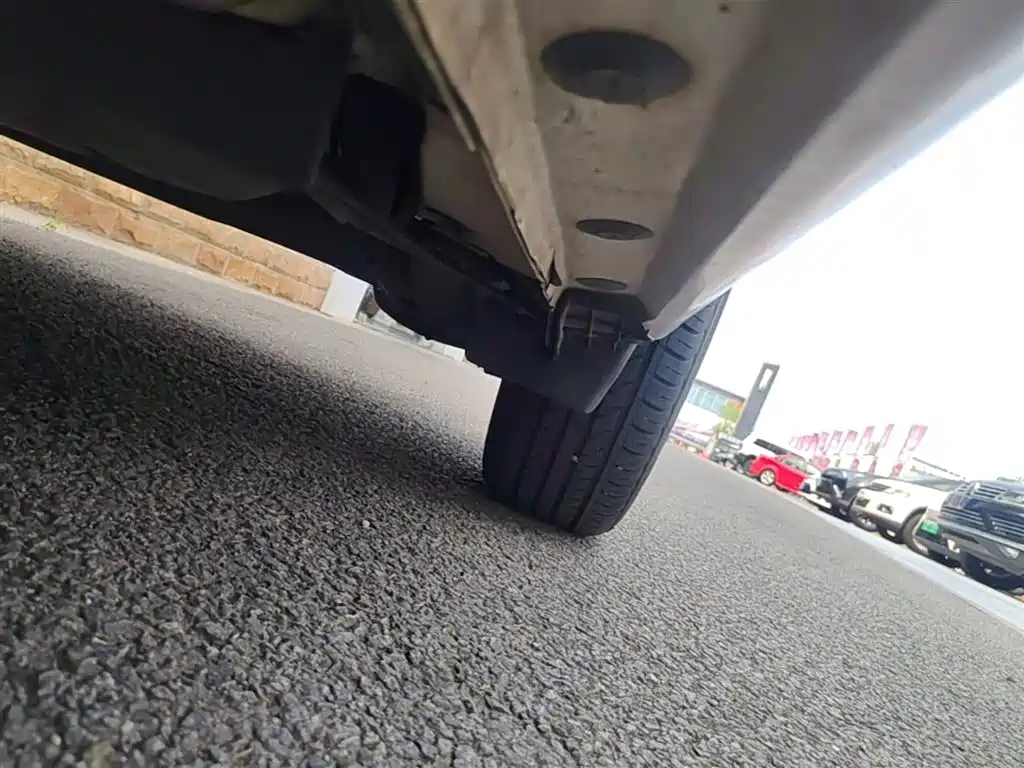 Toyota YARiS L Zhi Xuan 2017 1.5E CVT Speed Upgrade Edition фото 6