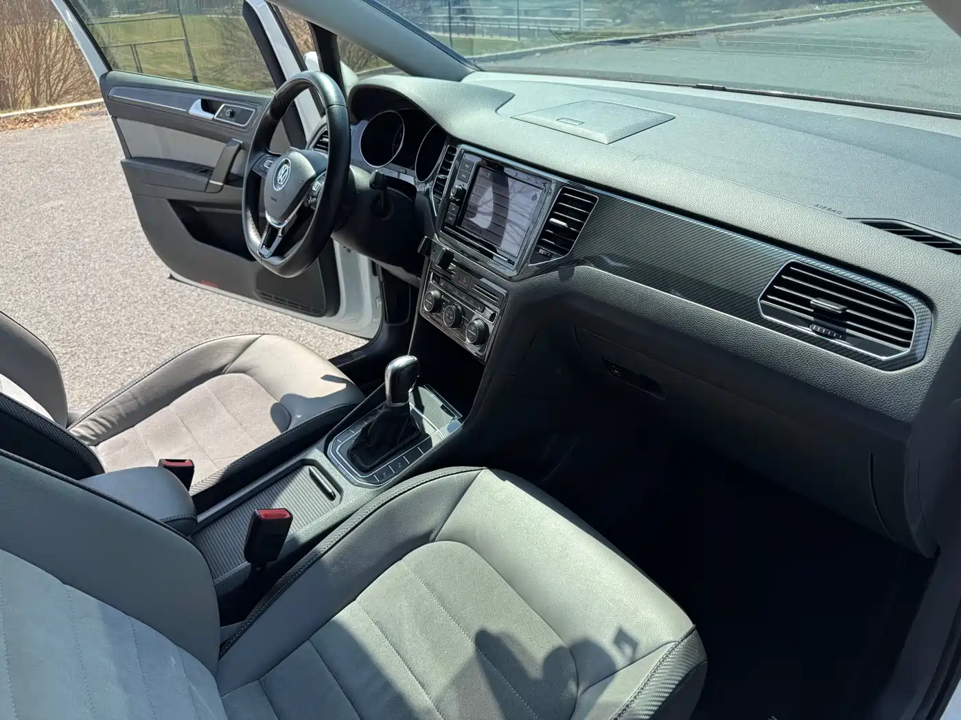 Volkswagen Golf Sportsvan 2019 280TSI Automatic Voyager China V фото 18