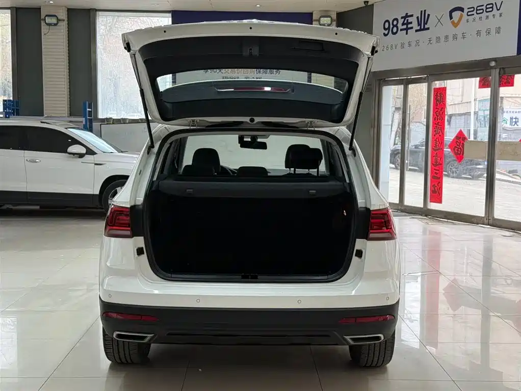 Volkswagen Tharu 2022 280TSI FWD Luxury Edition фото 23