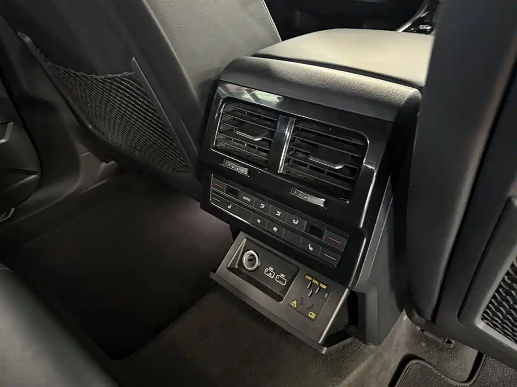 Volkswagen Touareg 2019 3.0TSI Sharp Wisdom Edition China V фото 11
