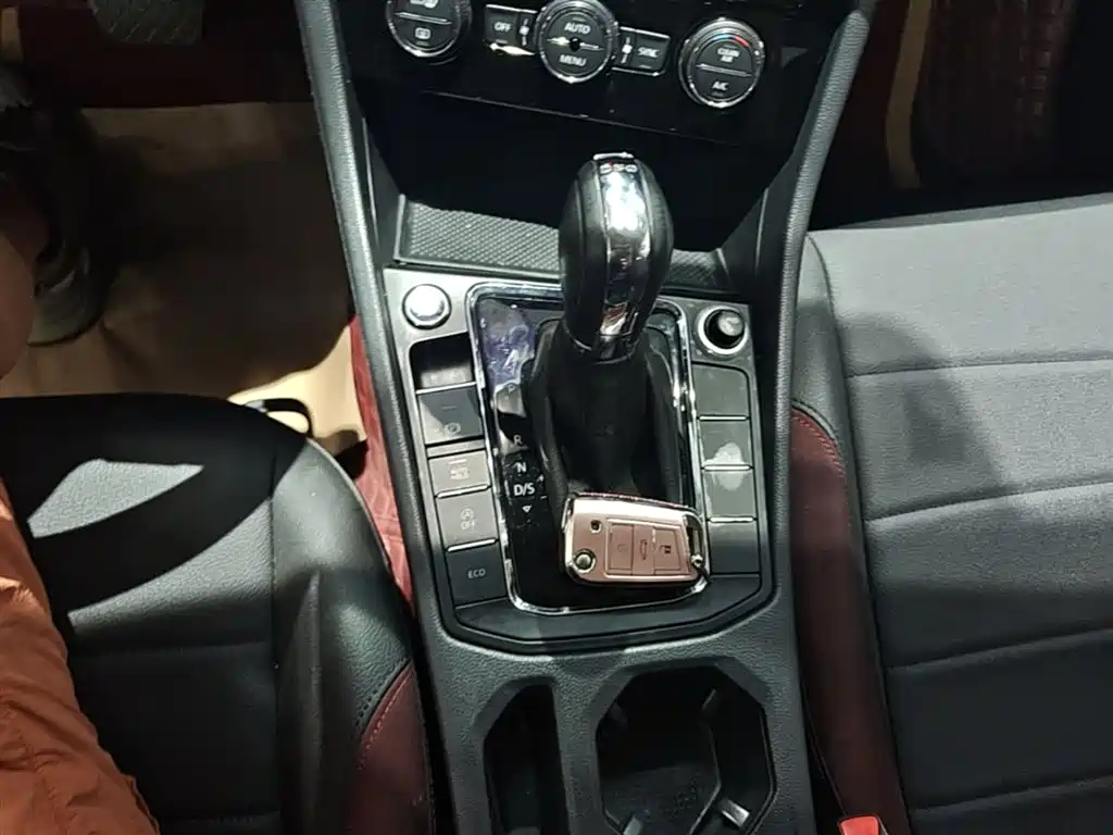 Volkswagen Bora 2019 280TSI DSG Elite Type фото 14