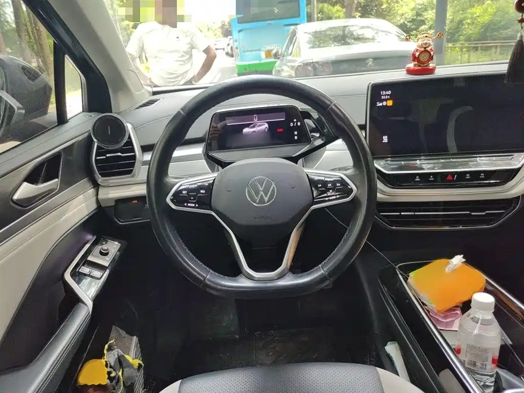 Volkswagen ID.6 CROZZ 2022 Long Range PURE+ Edition фото 3